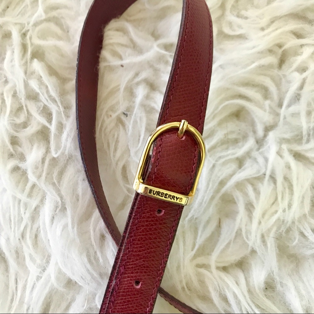 Rare Vintage Burberry’s Red Leather Stirrup Buckle Cross-Body Bag with COA - Picture 10 of 16